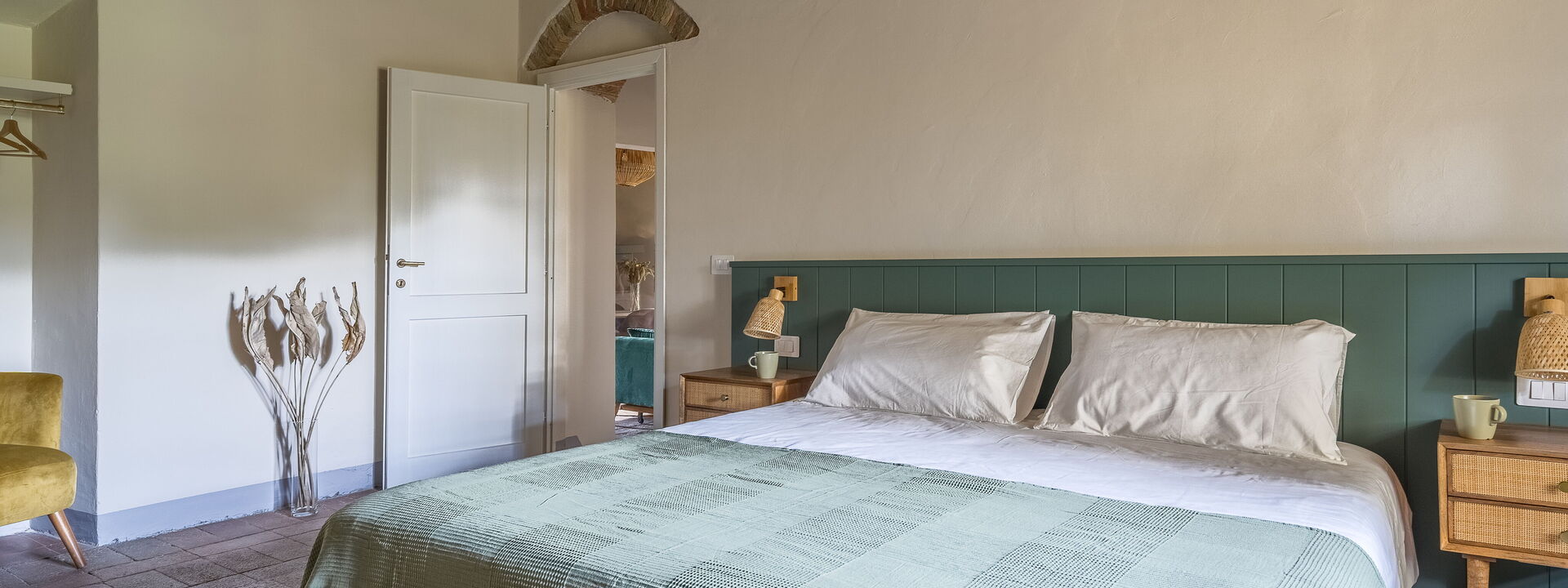 Relais Badia a Passignano - Relais Badia a Passignano - Appartamento Merlot: Automne, chambre à coucher, Été, Printemps