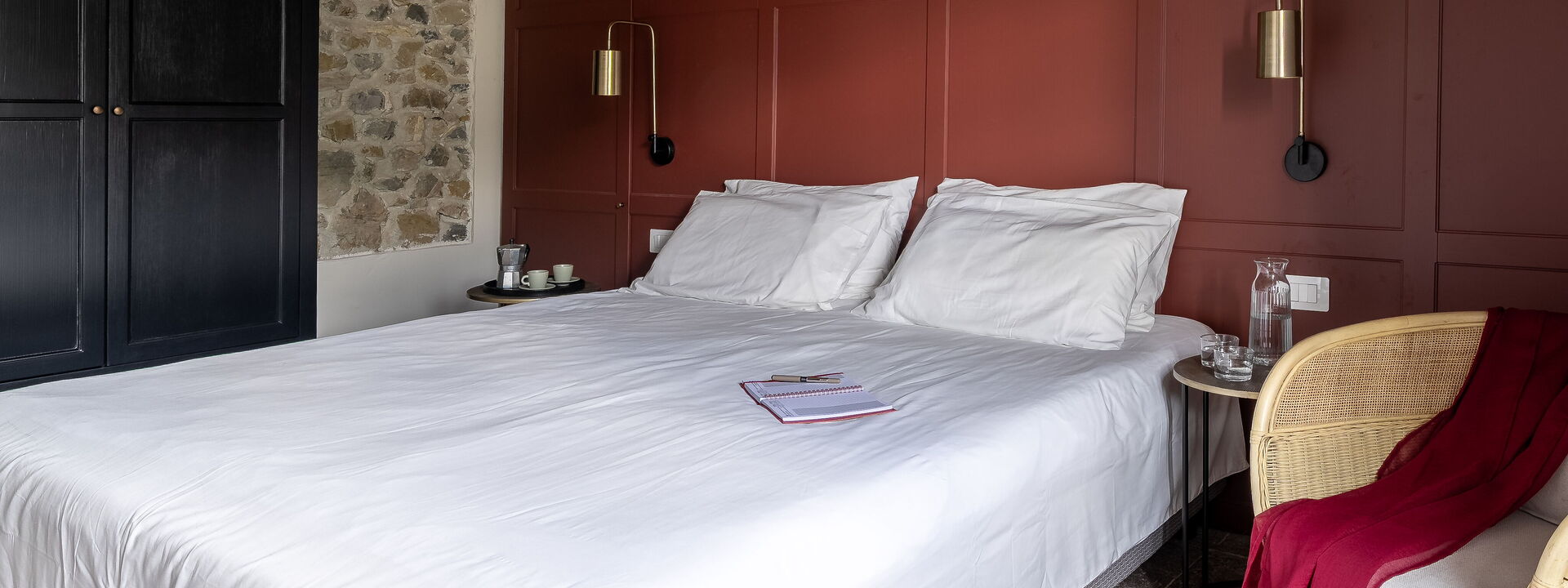 Relais Badia a Passignano - Relais Badia a Passignano - Appartamento Cabernet: Automne, chambre à coucher, Été, Printemps