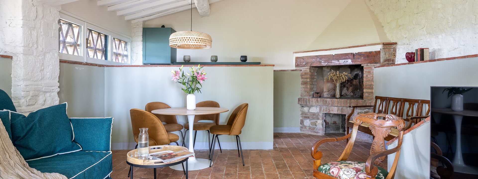 Relais Badia a Passignano - Relais Badia a Passignano - Appartamento Sangiovese: Frühling, Herbst, Küche, Sommer, Wohnzimmer