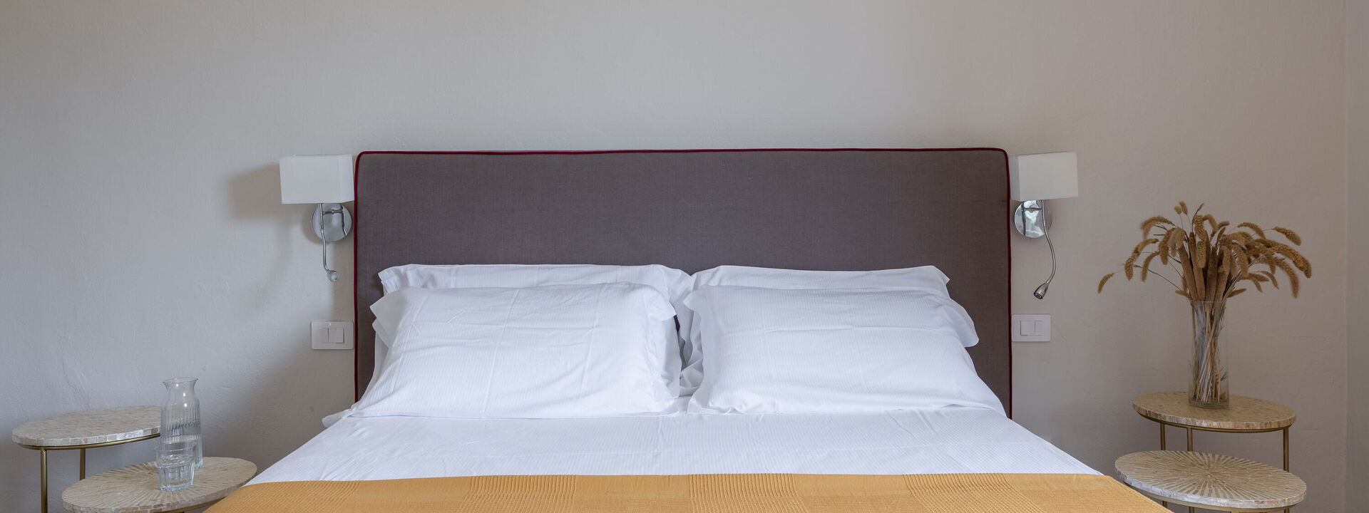 Relais Badia a Passignano - Relais Badia a Passignano - Appartamento Prosecco: Frühling, Herbst, Schlafzimmer, Sommer