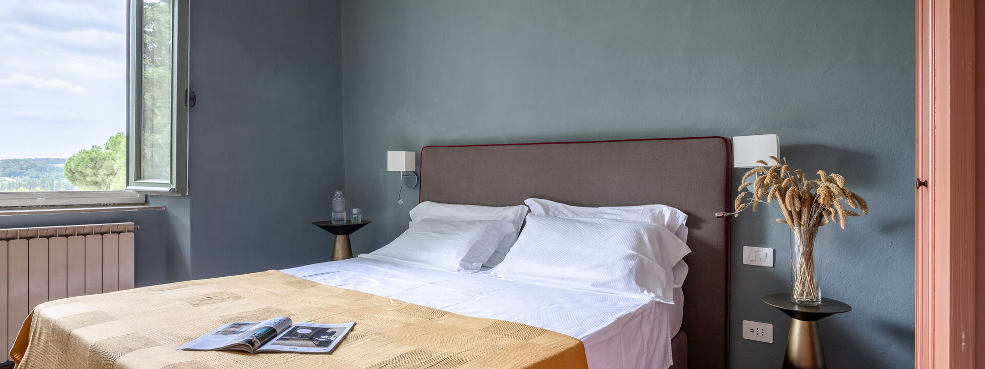 Relais Badia a Passignano - Relais Badia a Passignano - Appartamento Prosecco: Frühling, Herbst, Schlafzimmer, Sommer