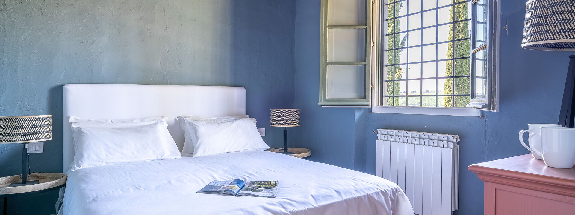 Relais Badia a Passignano - Relais Badia a Passignano - Appartamento Trebbiano: Automne, chambre à coucher, Été, Printemps