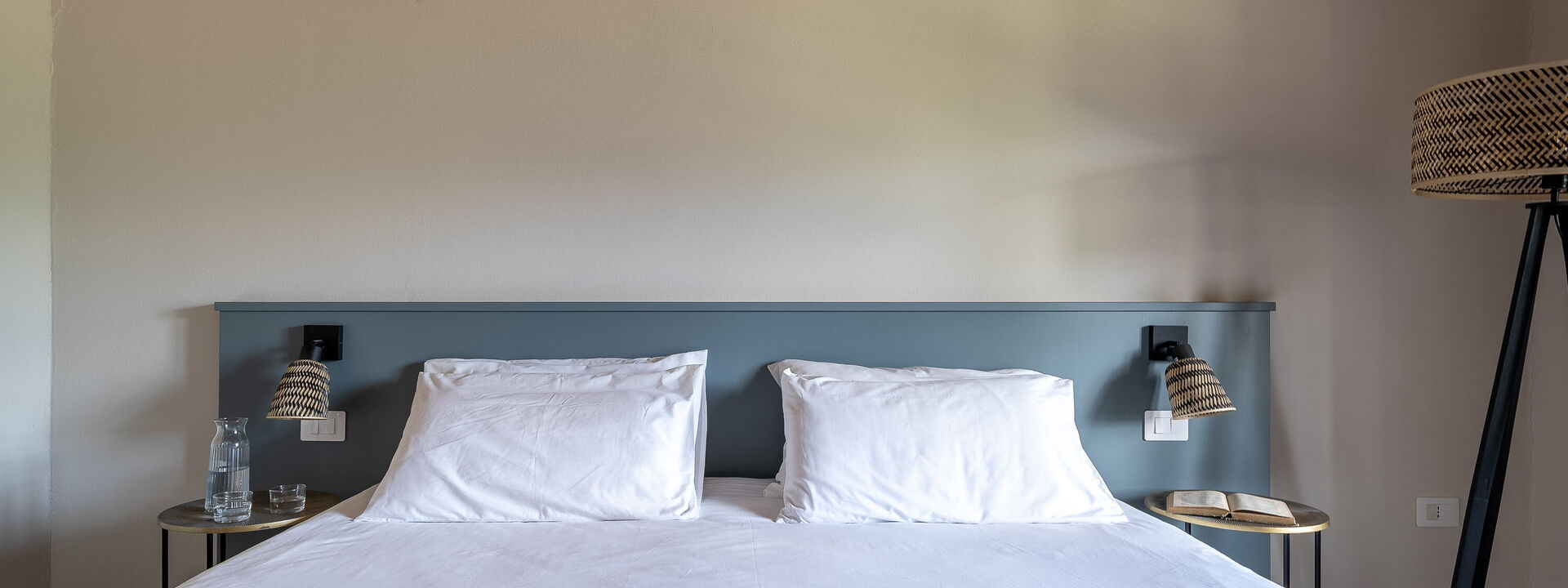 Relais Badia a Passignano - Relais a Badia a Passignano - Appartamento Tempranillo: Automne, chambre à coucher, Été, Printemps