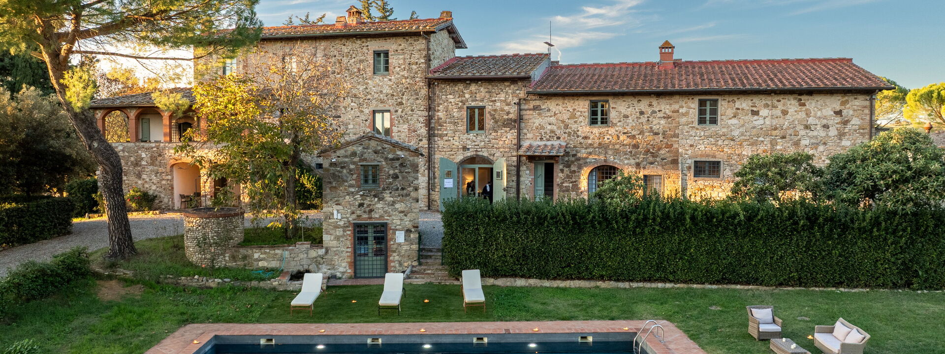 Relais Badia a Passignano: Autunno, Estate, Piscina, Primavera