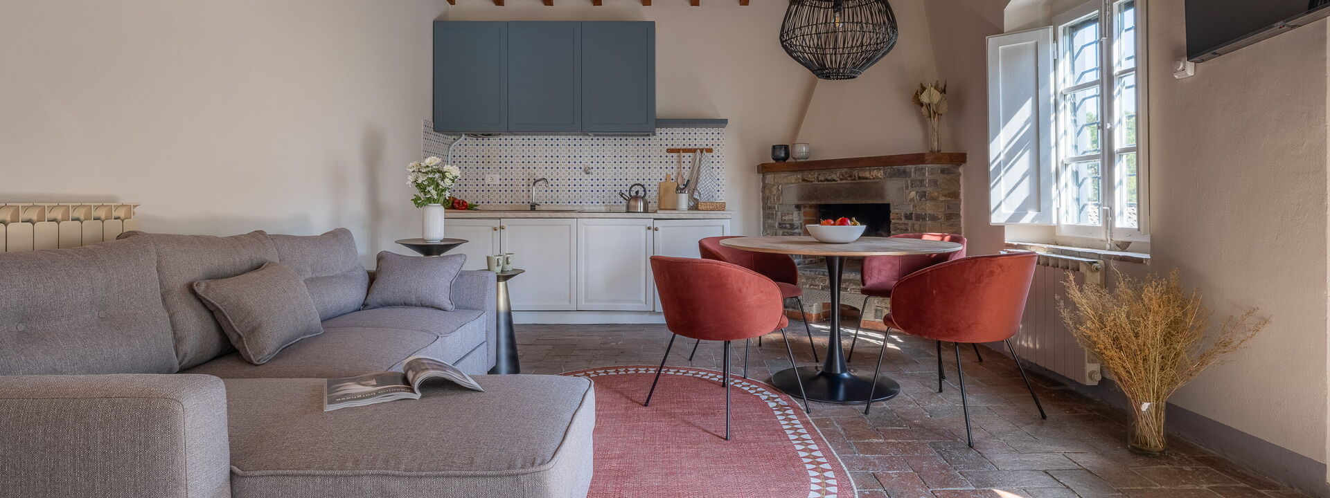 Relais Badia a Passignano - Relais Badia a Passignano - Appartamento Garnacha: Frühling, Herbst, Küche, Sommer, Wohnzimmer