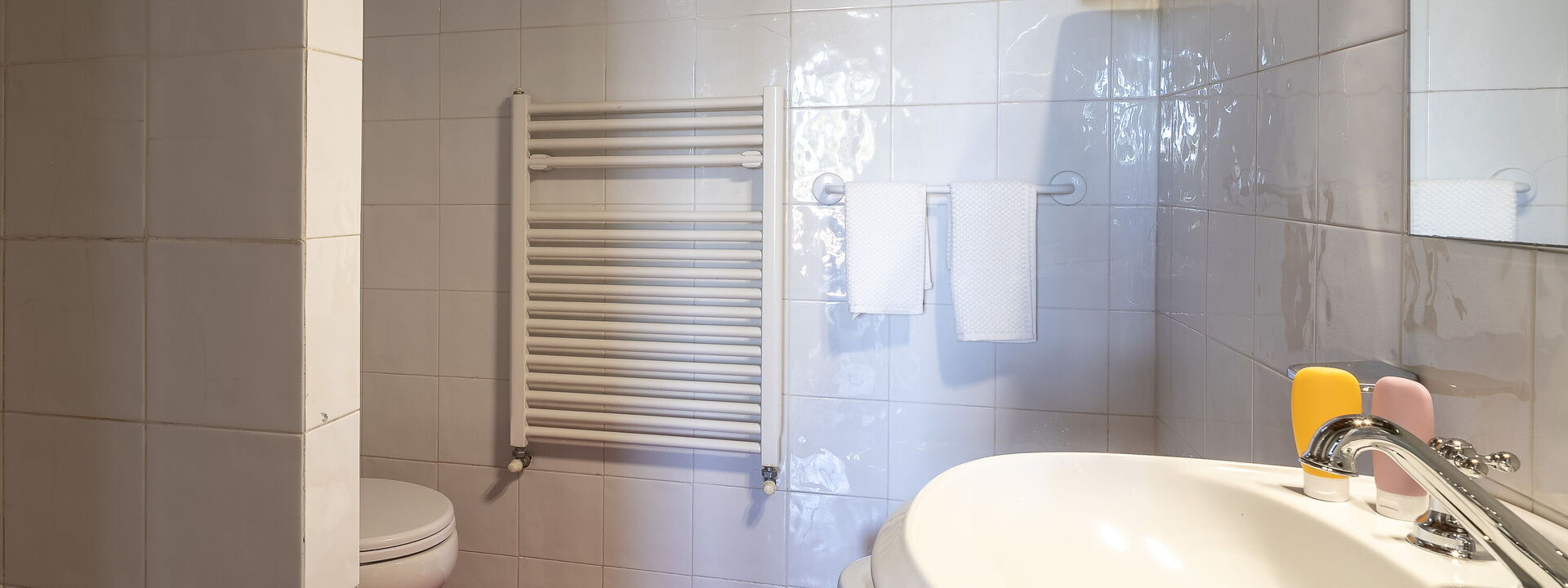 Relais Badia a Passignano - Relais Badia a Passignano - Appartamento Malvasia: Bad, Frühling, Herbst, Sommer