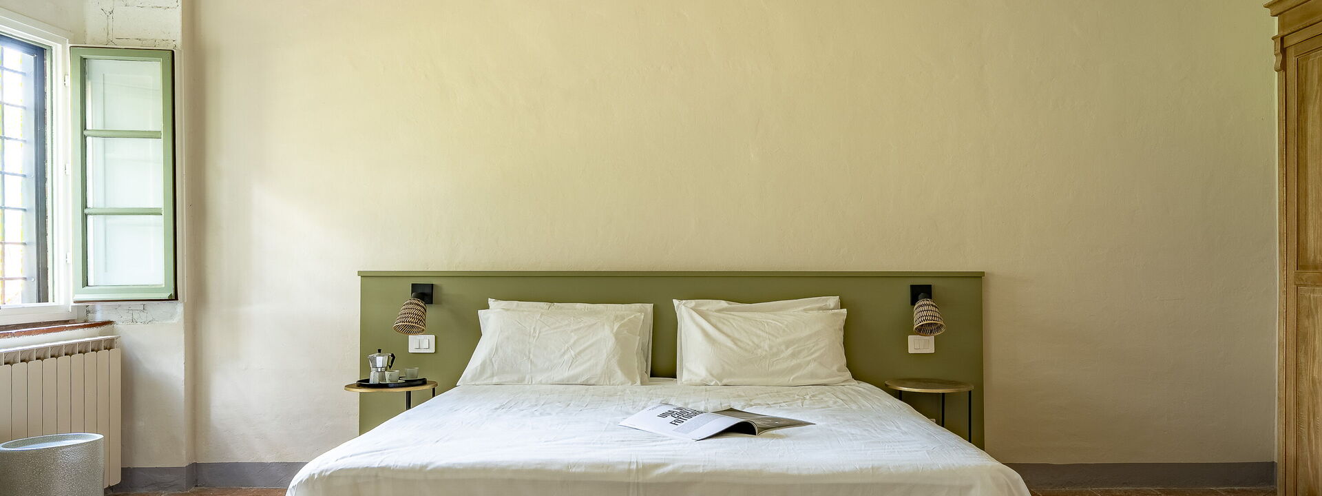 Relais Badia a Passignano - Relais Badia a Passignano - Appartamento Montepulciano: Frühling, Herbst, Schlafzimmer, Sommer