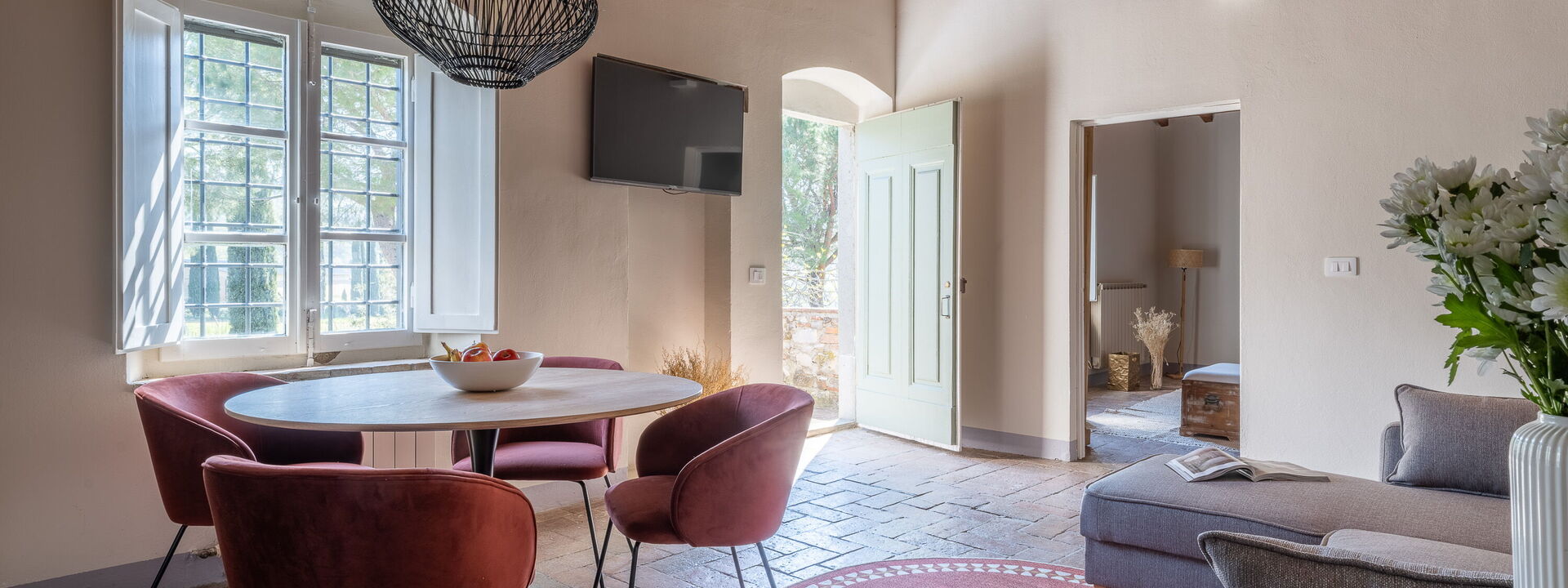 Relais Badia a Passignano - Relais Badia a Passignano - Appartamento Garnacha: Frühling, Herbst, Küche, Sommer, Wohnzimmer