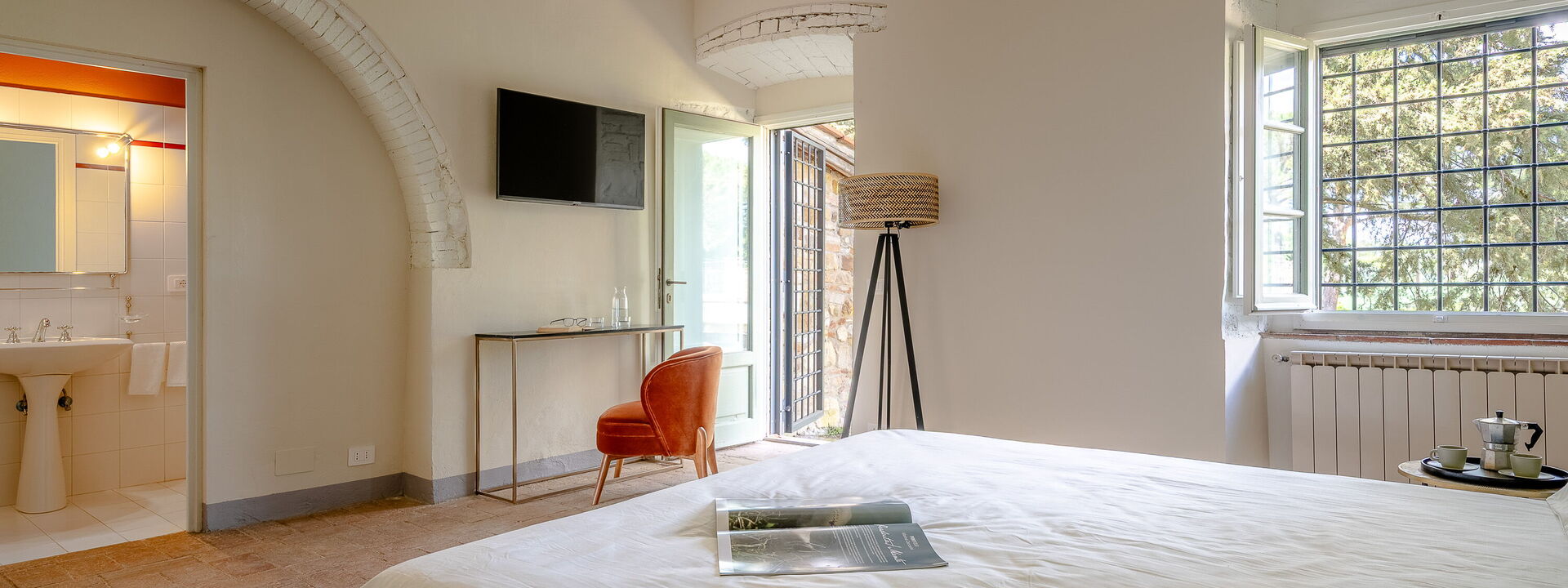 Relais Badia a Passignano - Relais Badia a Passignano - Appartamento Montepulciano: Frühling, Herbst, Schlafzimmer, Sommer