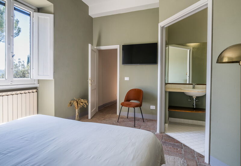 Relais Badia a Passignano - Relais Badia a Passignano - Appartamento Syrah: Automne, chambre à coucher, Été, Printemps