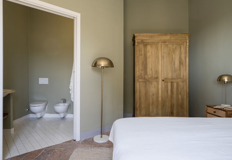 Relais Badia a Passignano - Relais Badia a Passignano - Appartamento Syrah: Automne, chambre à coucher, Été, Printemps