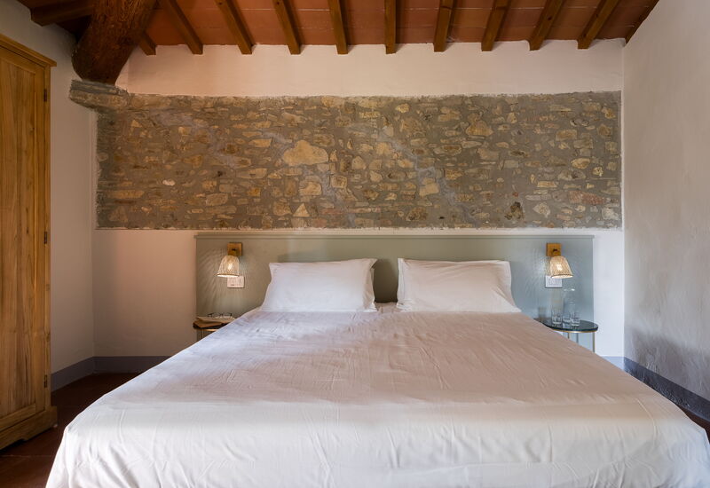 Relais Badia a Passignano - Relais Badia a Passignano - Appartamento Merlot: Automne, chambre à coucher, Été, Printemps