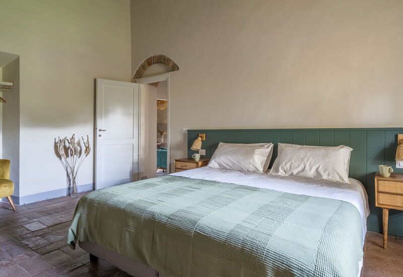 Relais Badia a Passignano - Relais Badia a Passignano - Appartamento Merlot: Automne, chambre à coucher, Été, Printemps