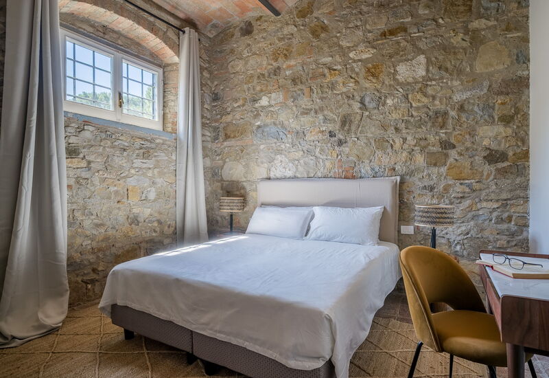 Relais Badia a Passignano - Relais Badia a Passignano - Appartamento Sauvignon: Automne, chambre à coucher, Été, Printemps