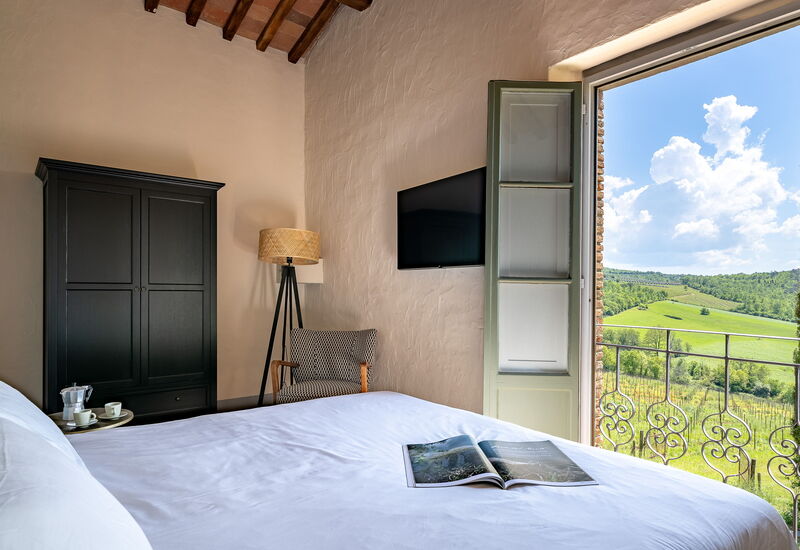 Relais Badia a Passignano - Relais Badia a Passignano - Appartamento Moscato: Automne, chambre à coucher, Été, Printemps