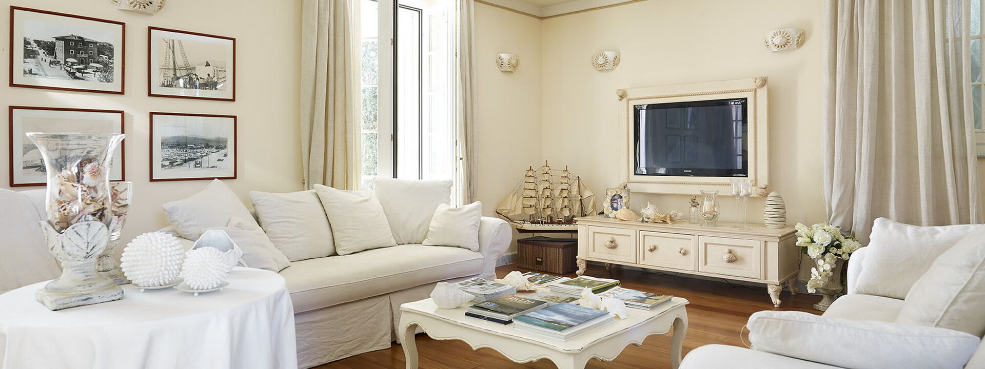 Villa Forte Dei Marmi, Pool & Garden: Autunno, Estate, Primavera, Soggiorno