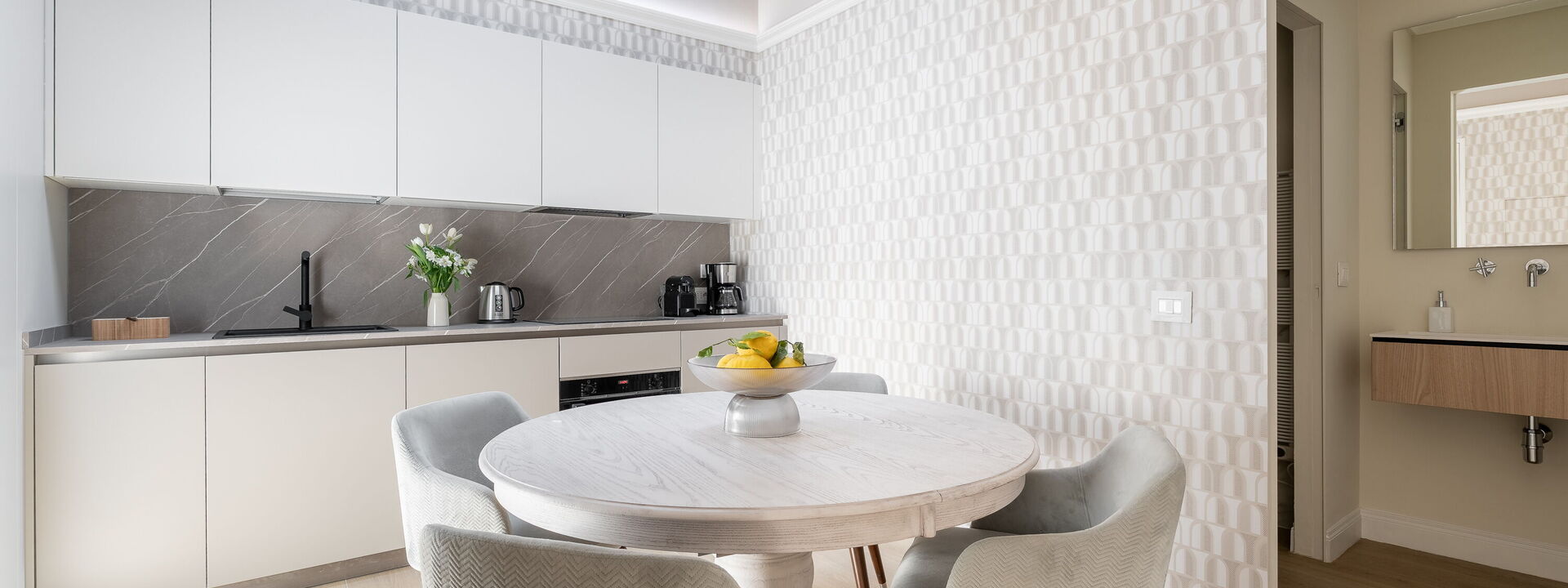 Deservi Charming Apartments - Deservi Charming Apartments 10: Autunno, Cucina, Estate, Inverno, Primavera, Soggiorno