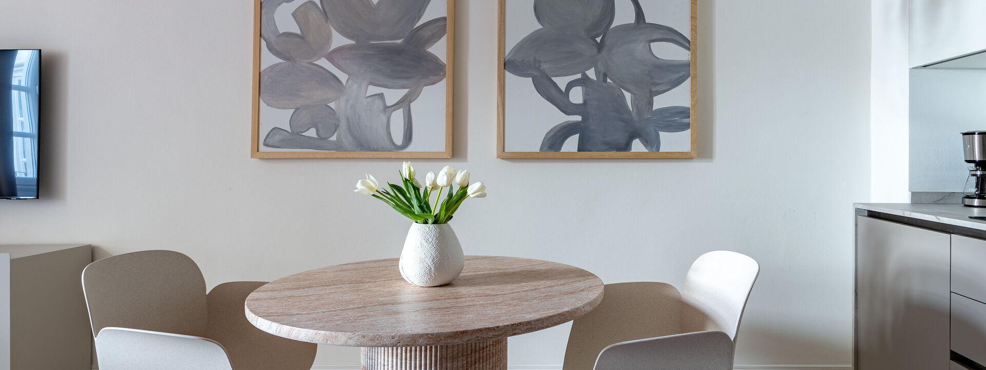 Deservi Charming Apartments - Deservi Charming Apartments 9: Frühling, Herbst, Küche, Sommer, Winter, Wohnzimmer