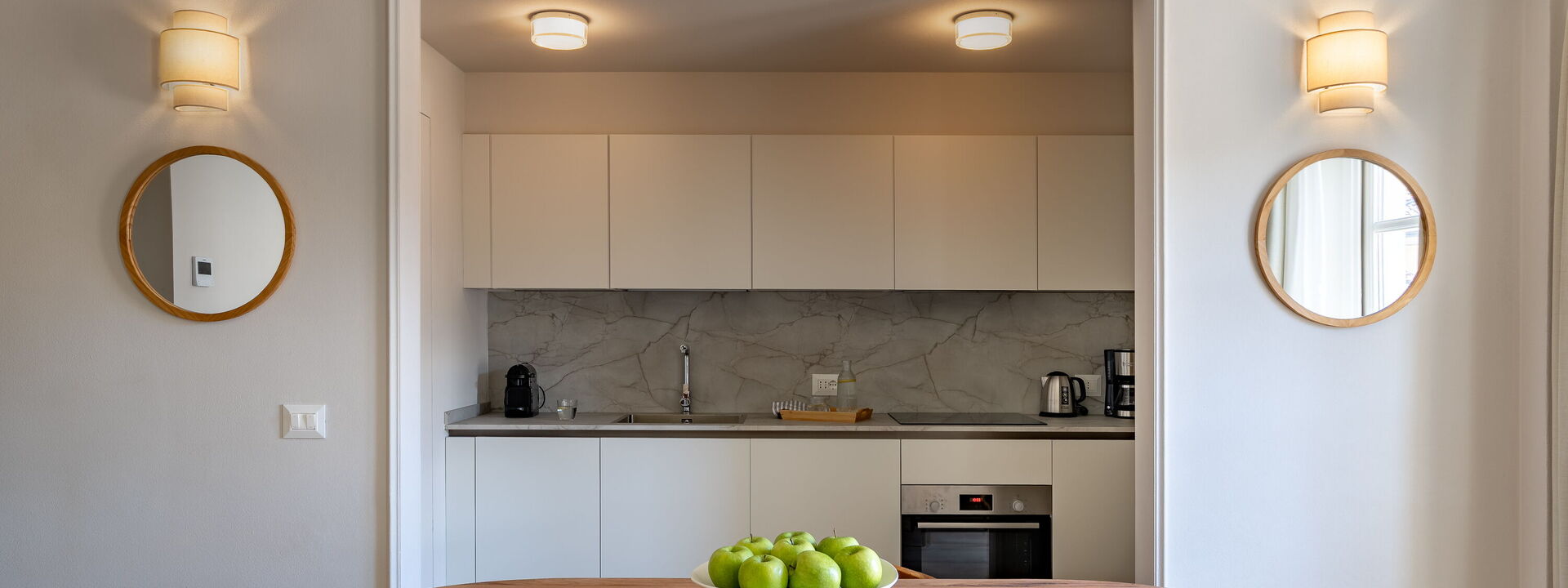 Deservi Charming Apartments - Deservi Charming Apartments 11: Frühling, Herbst, Küche, Sommer, Winter, Wohnzimmer