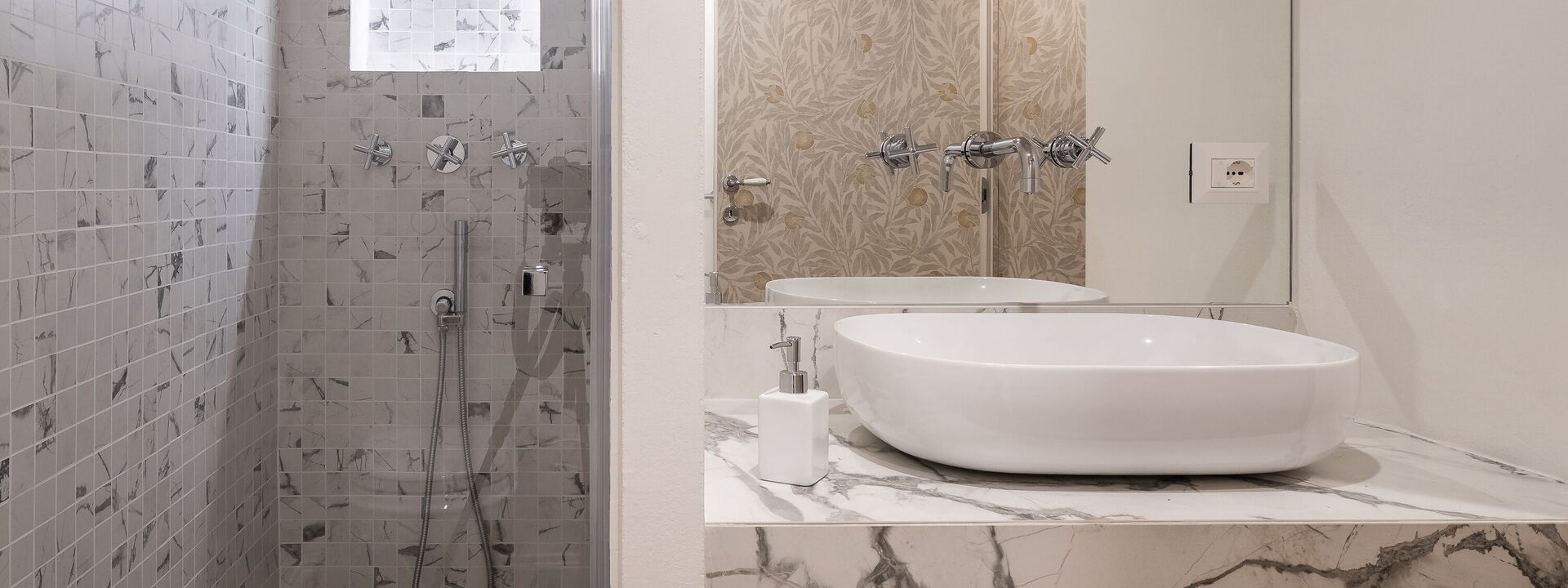 Deservi Charming Apartments - Deservi Charming Apartments 7: Bad, Frühling, Herbst, Sommer, Winter