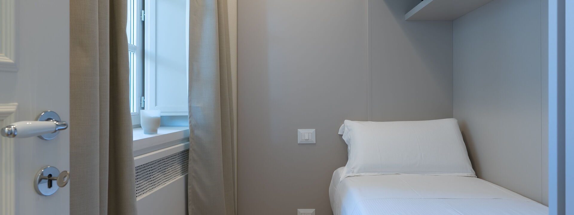 Deservi Charming Apartments - Deservi Charming Apartments 10: Autunno, Camera da letto, Estate, Inverno, Primavera