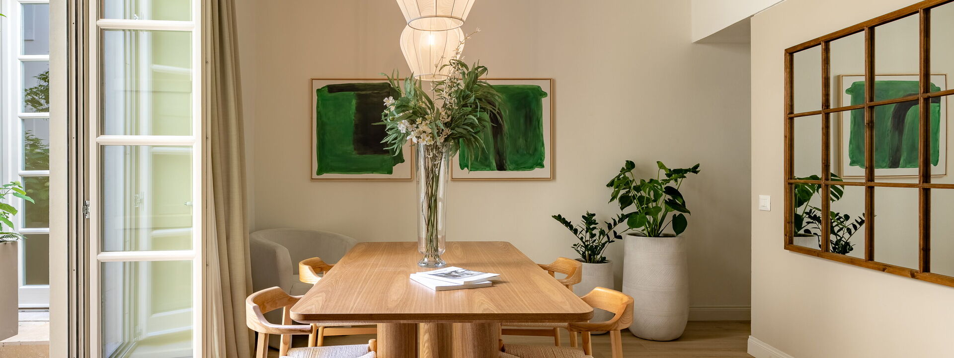 Deservi Charming Apartments - Deservi Charming Apartments 2: Frühling, Herbst, Sommer, Winter, Wohnzimmer