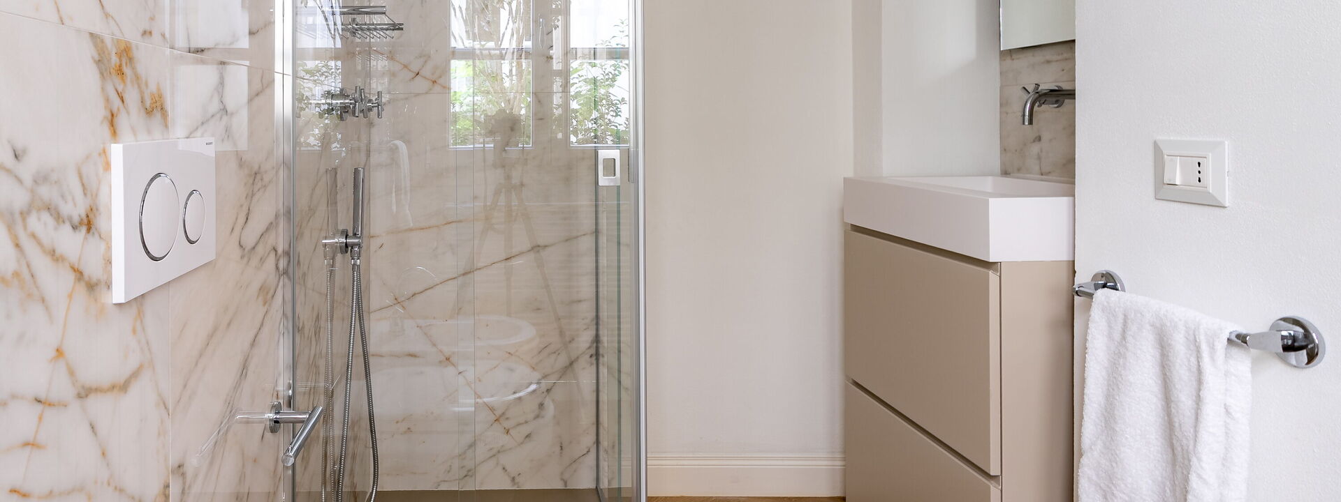 Deservi Charming Apartments - Deservi Charming Apartments 3: Autunno, Bagno, Estate, Inverno, Primavera