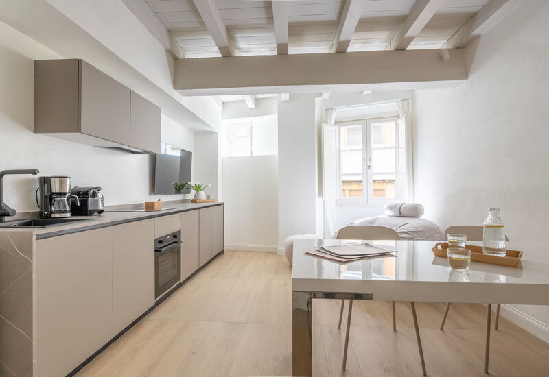 Deservi Charming Apartments - Deservi Charming Apartments 4: Automne, Cuisine, Été, Hiver, Printemps, Salon