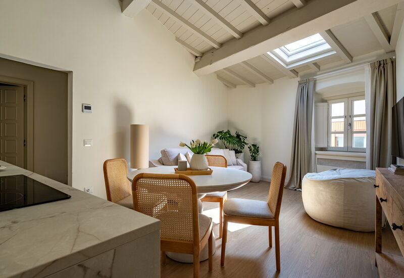 Deservi Charming Apartments - Deservi Charming Apartments 5: Automne, chambre à coucher, Été, Hiver, Printemps, Salon