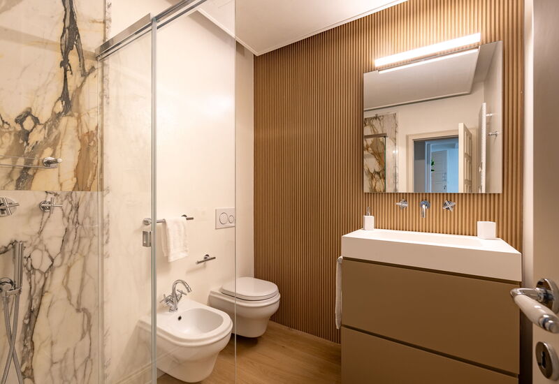 Deservi Charming Apartments - Deservi Charming Apartments 4: Automne, Été, Hiver, Printemps, Salle de bain