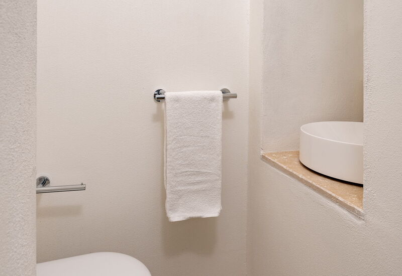 Deservi Charming Apartments - Deservi Charming Apartments 2: Automne, Été, Hiver, Printemps, Salle de bain