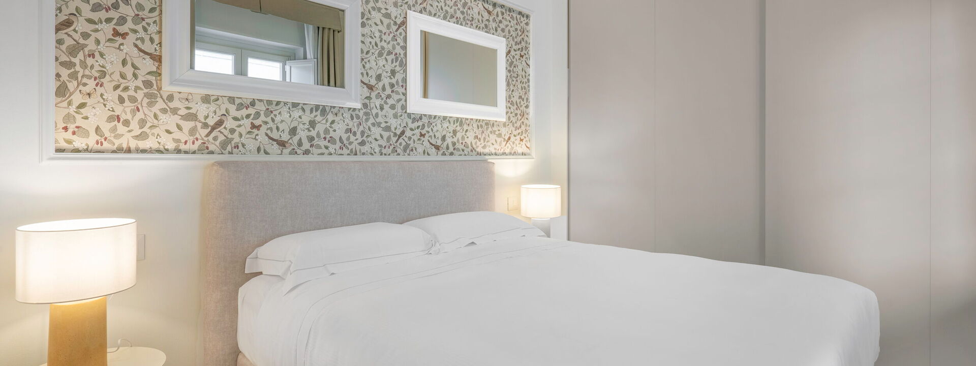 Elegant Apartments Near The Duomo - Deservi Elegant Apt. Petrarca: Autunno, Camera da letto, Estate, Inverno, Primavera