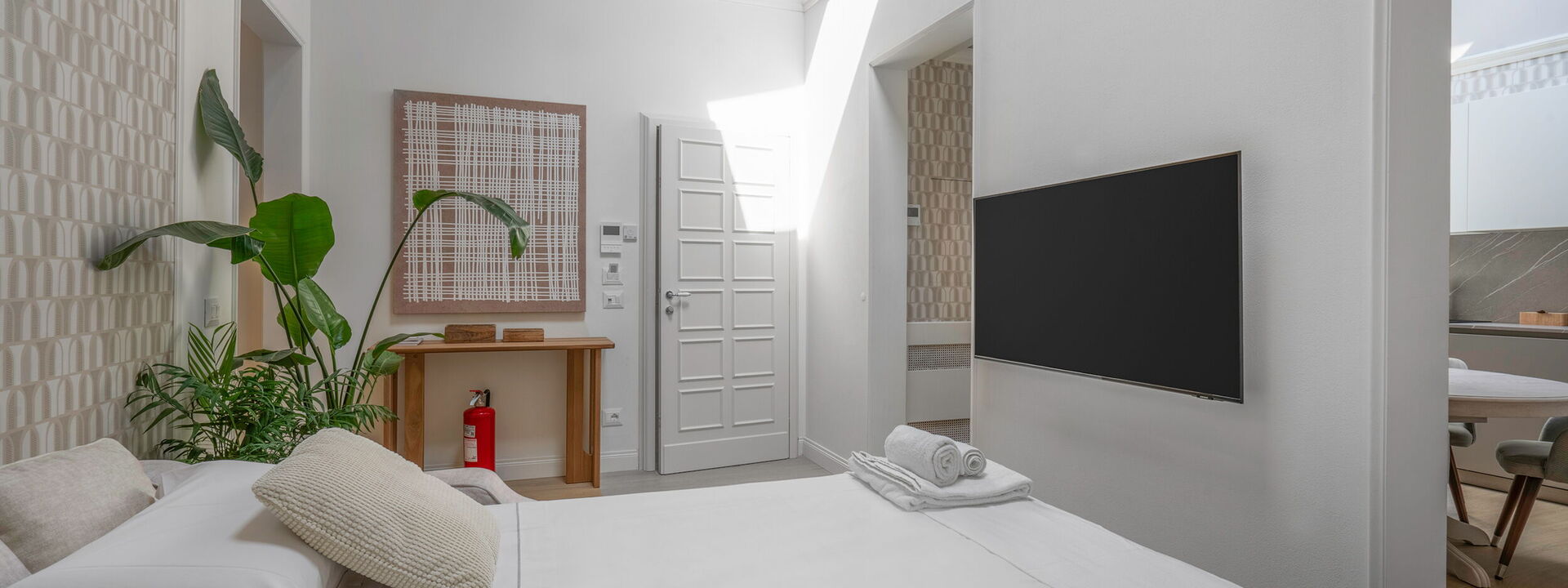 Elegant Apartments Near The Duomo - Deservi Elegant Apt. Petrarca: Autunno, Estate, Inverno, Primavera, Soggiorno