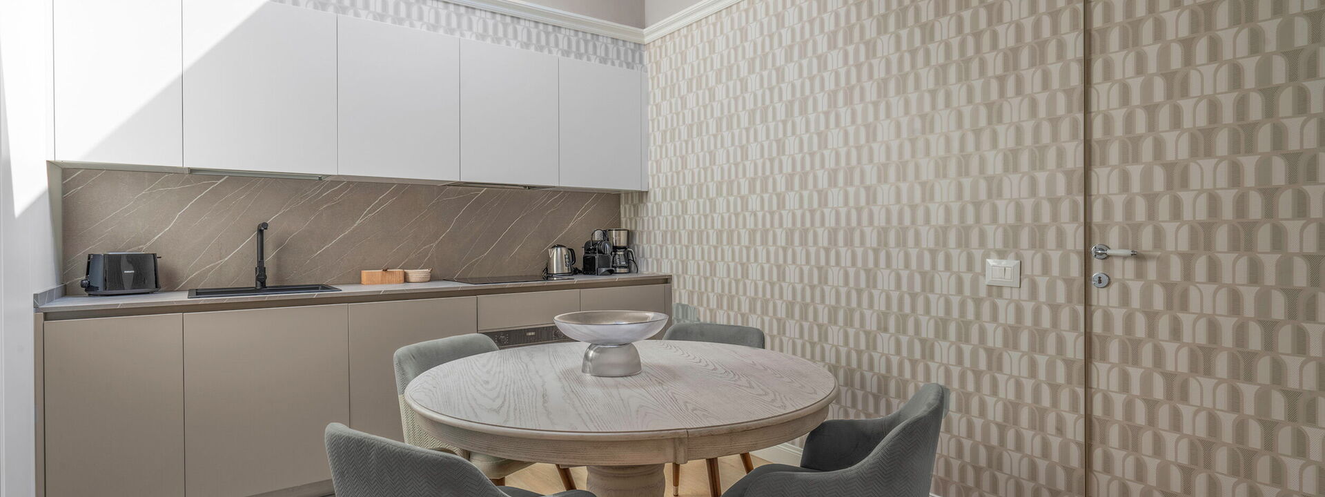 Elegant Apartments Near The Duomo - Deservi Elegant Apt. Petrarca: Autunno, Cucina, Estate, Inverno, Primavera