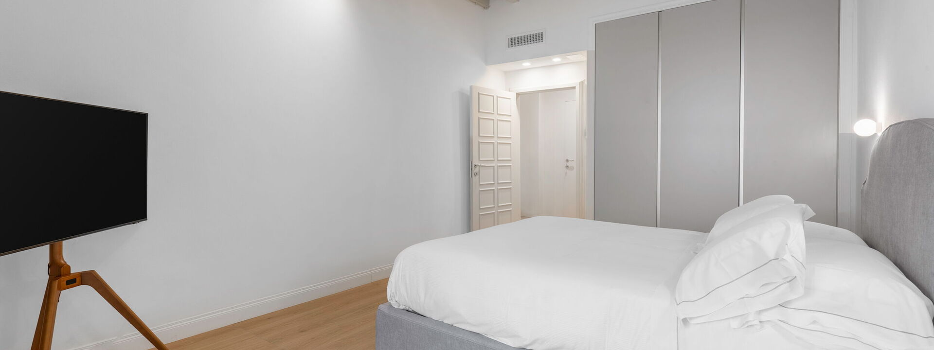 Elegant Apartments Near The Duomo - Deservi Elegant Apt. Brunelleschi: Frühling, Herbst, Schlafzimmer, Sommer, Winter