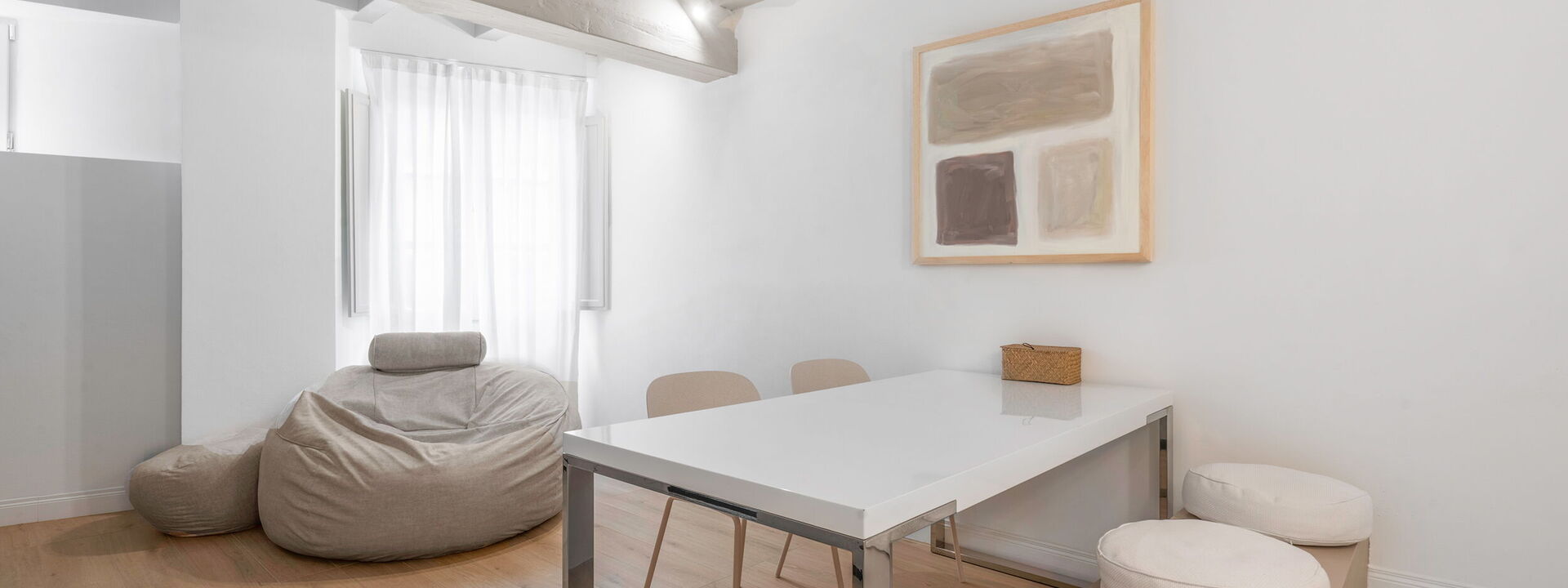 Elegant Apartments Near The Duomo - Deservi Elegant Apt. Brunelleschi: Frühling, Herbst, Küche, Sommer, Winter, Wohnzimmer