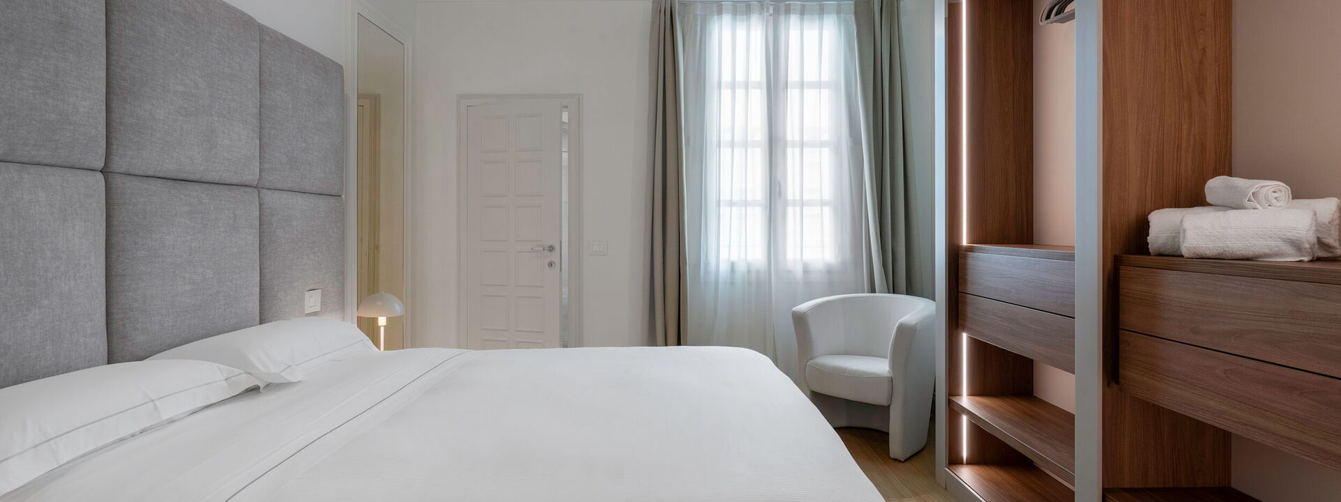 Elegant Apartments Near The Duomo - Deservi Elegant Apt. Machiavelli: Frühling, Herbst, Schlafzimmer, Sommer, Winter