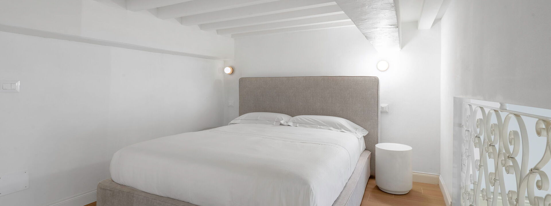 Elegant Apartments Near The Duomo - Deservi Elegant Apt. Donatello: Frühling, Herbst, Schlafzimmer, Sommer, Winter