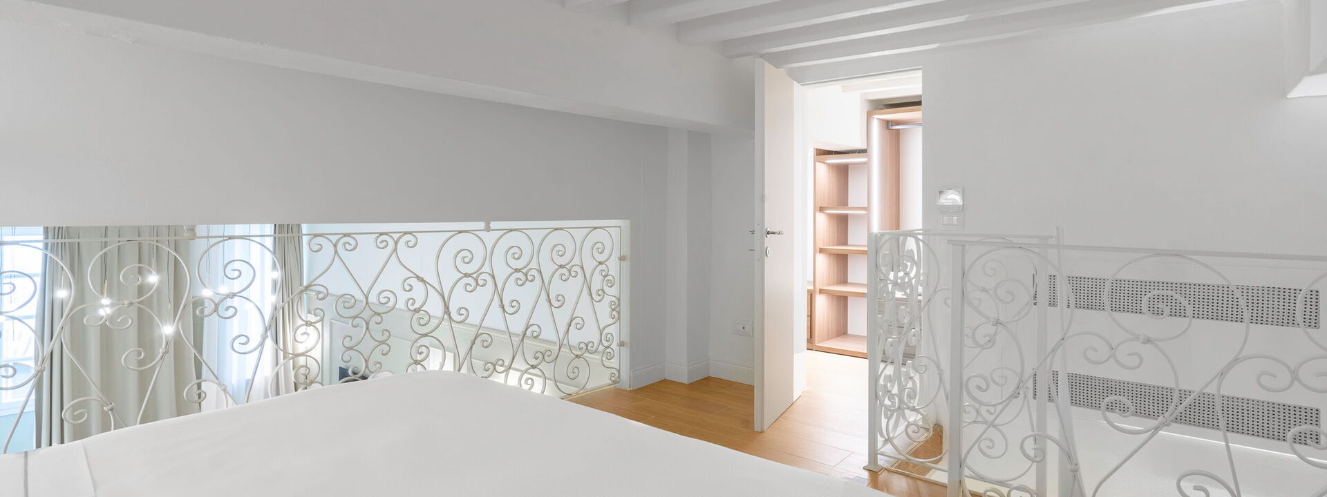 Elegant Apartments Near The Duomo - Deservi Elegant Apt. Donatello: Frühling, Herbst, Schlafzimmer, Sommer, Winter