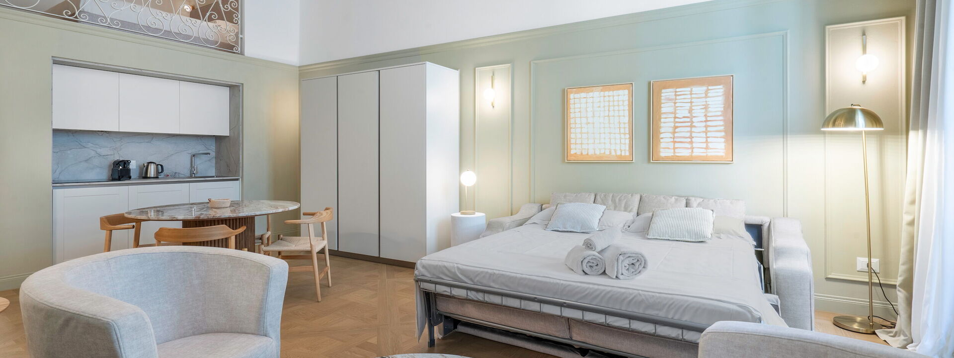 Elegant Apartments Near The Duomo - Deservi Elegant Apt. Donatello: Frühling, Herbst, Küche, Sommer, Winter, Wohnzimmer