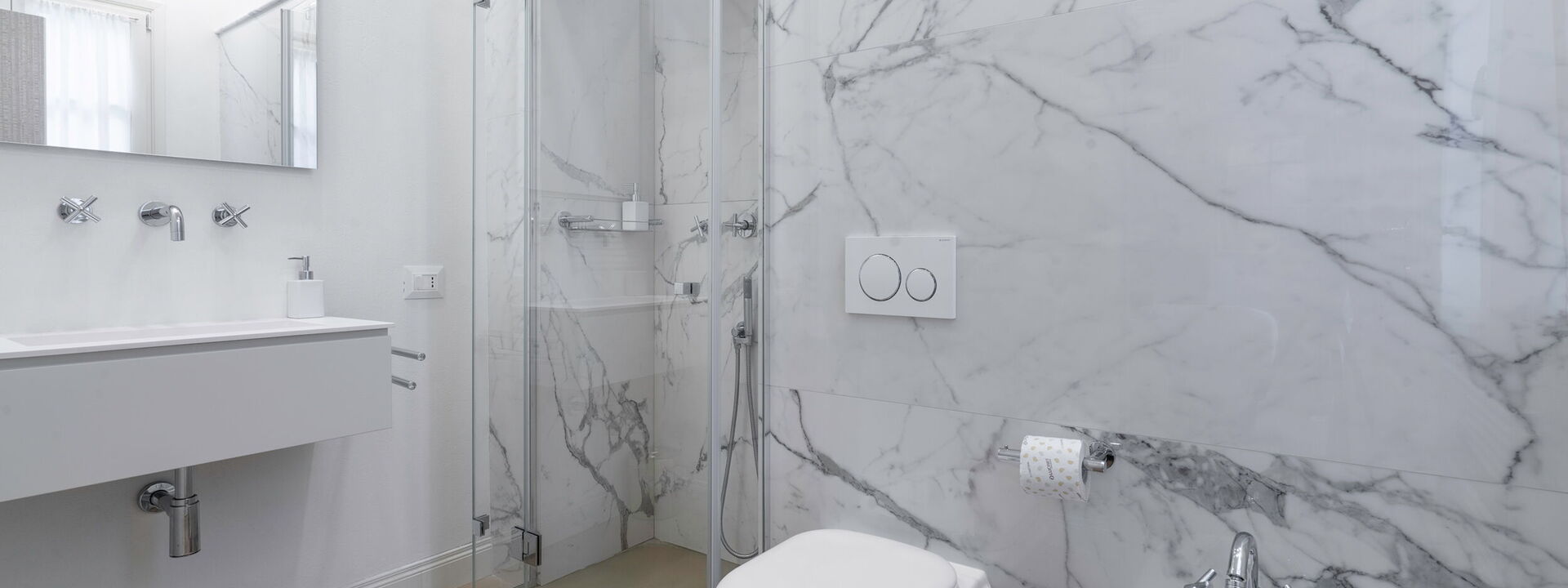 Elegant Apartments Near The Duomo - Deservi Elegant Apt. Dante: Bad, Frühling, Herbst, Sommer, Winter