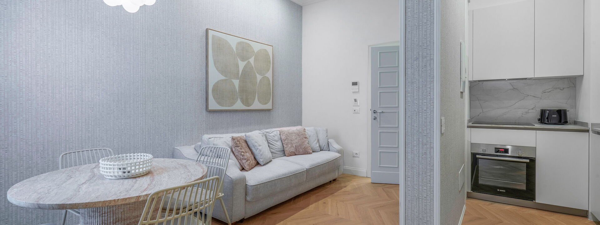 Elegant Apartments Near The Duomo - Deservi Elegant Apt. Dante: Frühling, Herbst, Küche, Sommer, Winter, Wohnzimmer