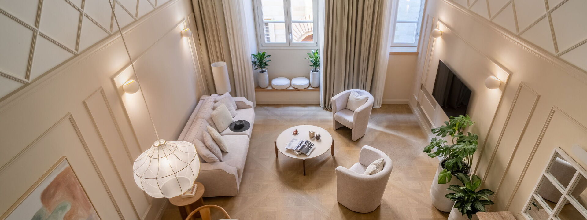 Elegant Apartments Near The Duomo - Deservi Elegant Apt. Michelangelo: Frühling, Herbst, Sommer, Winter, Wohnzimmer