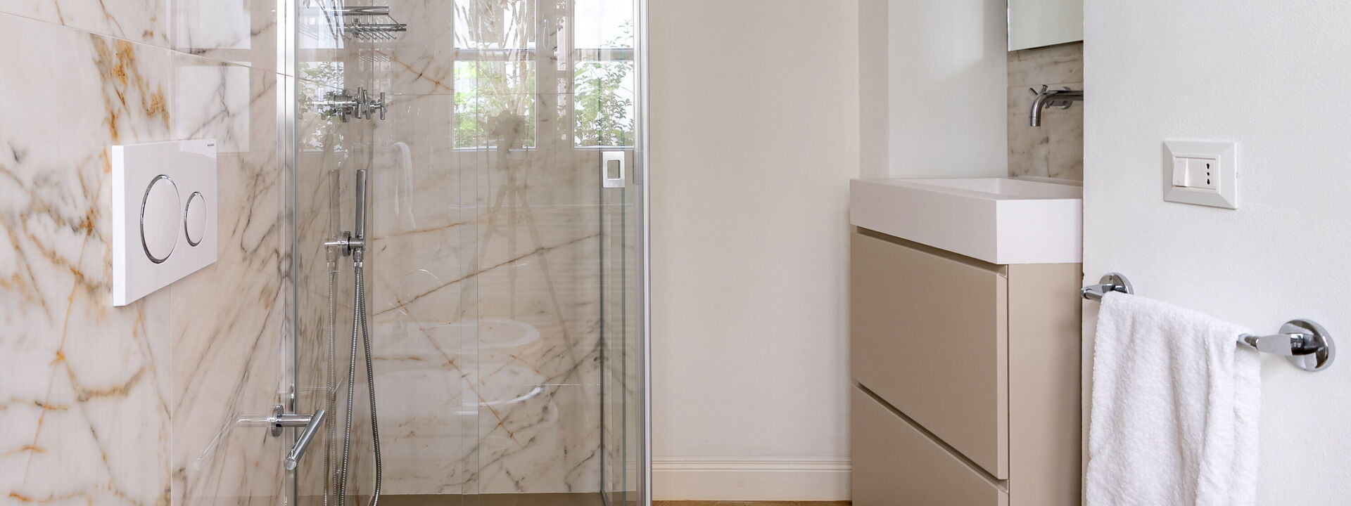 Elegant Apartments Near The Duomo - Deservi Elegant Apt. Vasari: Bad, Frühling, Herbst, Sommer, Winter