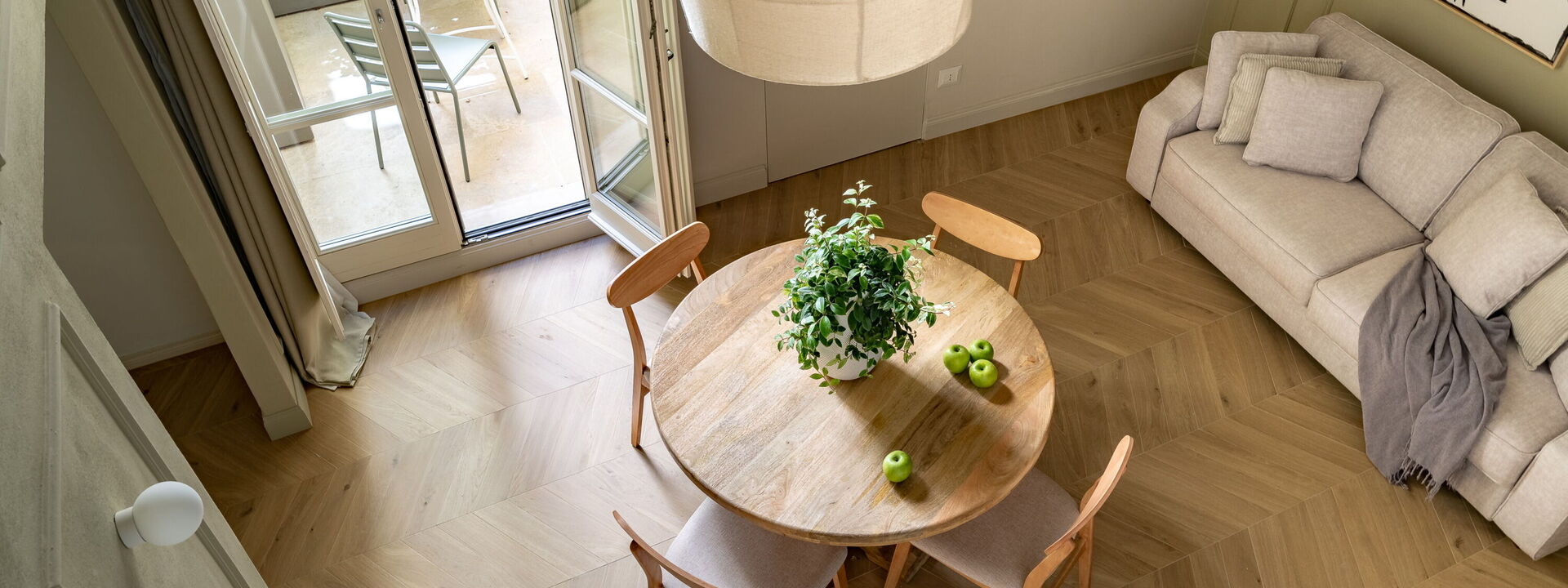 Elegant Apartments Near The Duomo - Deservi Elegant Apt. Vasari: Frühling, Herbst, Küche, Sommer, Winter, Wohnzimmer