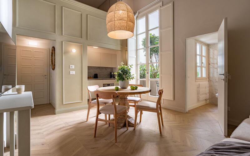 Deservi Elegant Apt. Vasari