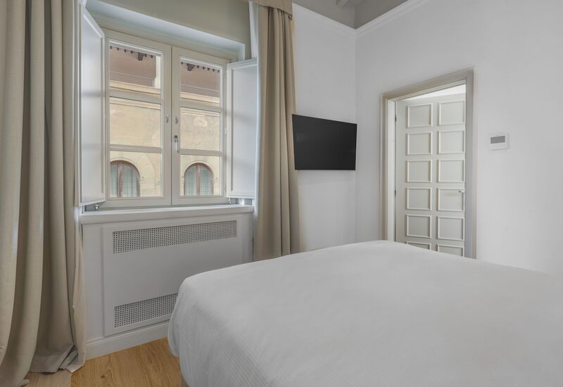 Elegant Apartments Near The Duomo - Deservi Elegant Apt. Petrarca: Automne, chambre à coucher, Été, Hiver, Printemps