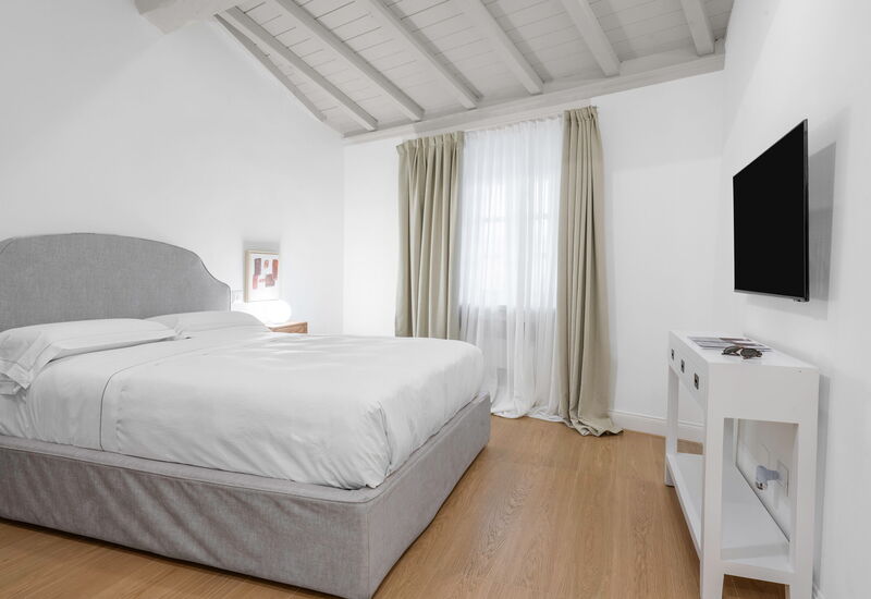 Elegant Apartments Near The Duomo - Deservi Elegant Apt. Leonardo: Automne, chambre à coucher, Été, Hiver, Printemps