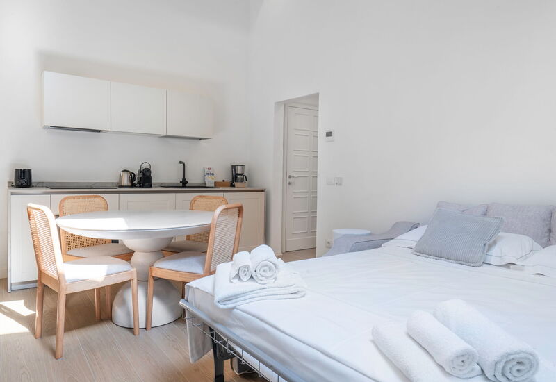 Elegant Apartments Near The Duomo - Deservi Elegant Apt. Leonardo: Automne, Cuisine, Été, Hiver, Printemps, Salon