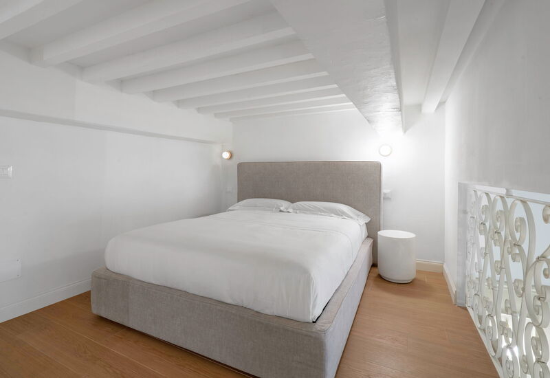 Elegant Apartments Near The Duomo - Deservi Elegant Apt. Donatello: Automne, chambre à coucher, Été, Hiver, Printemps